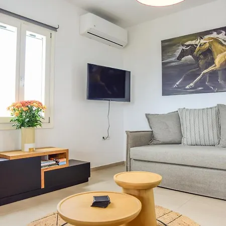 Daphne's Place - Private With Pool In Naxos * Βίβλος