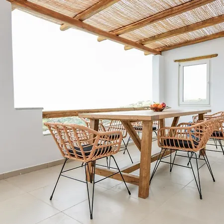 度假居 Daphne's Place Vívlos