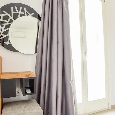 Daphne's Place - Private With Pool In Naxos Βίβλος