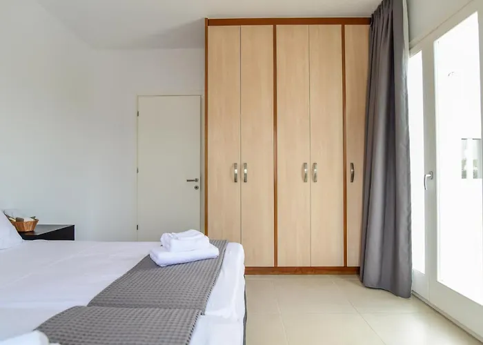 Daphne's Place - Private With Pool In Naxos Feriehus *