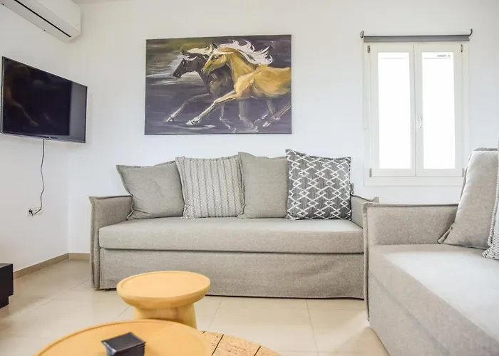 Daphne's Place - Private With Pool In Naxos Vívlos