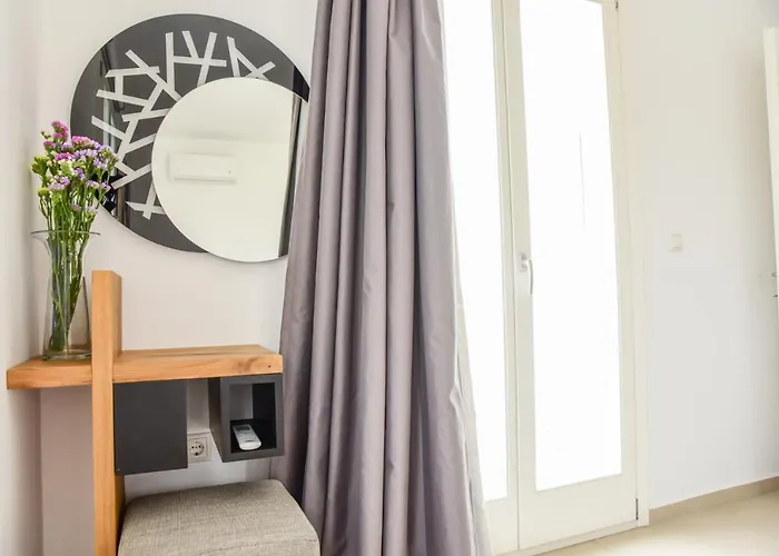 Daphne's Place - Private With Pool In Naxos Vívlos