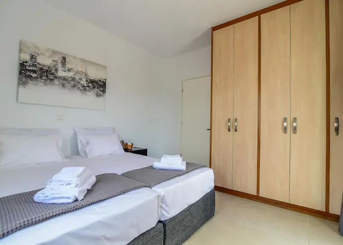 Daphne's Place - Private With Pool In Naxos Feriehus