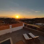 Daphne's Place - Private With Pool In Naxos Vivlos
