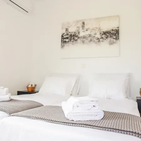 Daphne's Place - Private With Pool In Naxos بيت للعطل