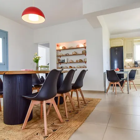 Daphne's Place - Private With Pool In Naxos