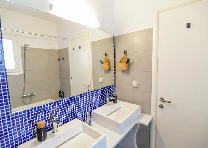 בית נופש Daphne's Place - Private With Pool In Naxos *