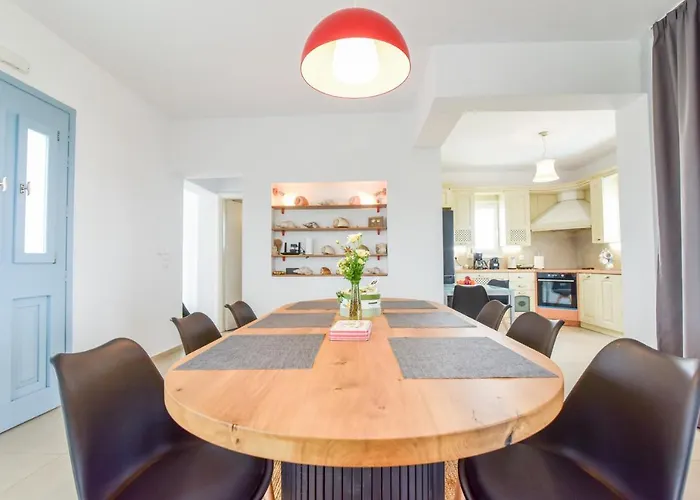 בית נופש Daphne's Place - Private With Pool In Naxos