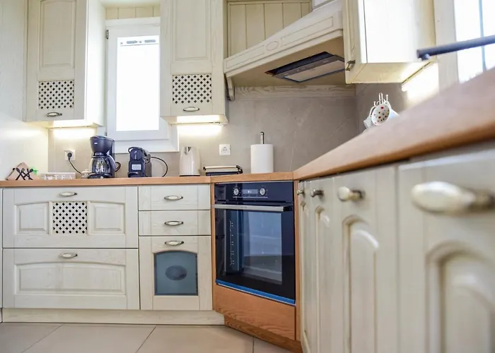 Daphne's Place - Private With Pool In Naxos