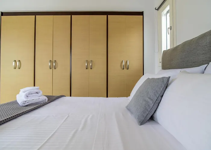 Daphne's Place - Private With Pool In Naxos בית נופש